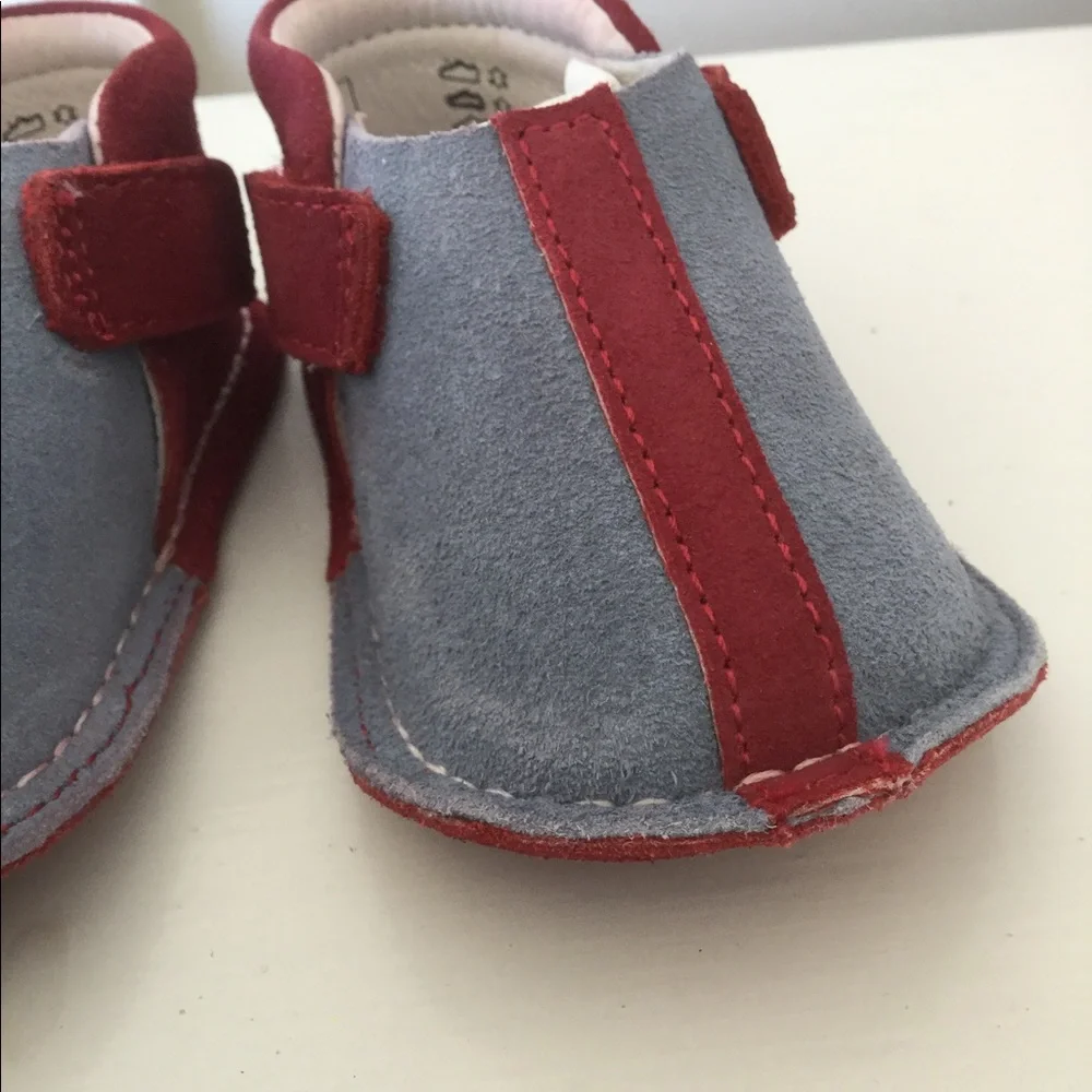 NWT Pipit Suede “ Stripe” Baby Shoes